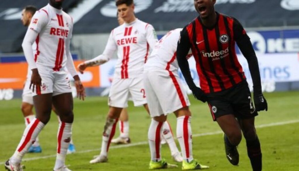 Айнтрахт (Франкфурт) победи с 2:0 Кьолн bet365