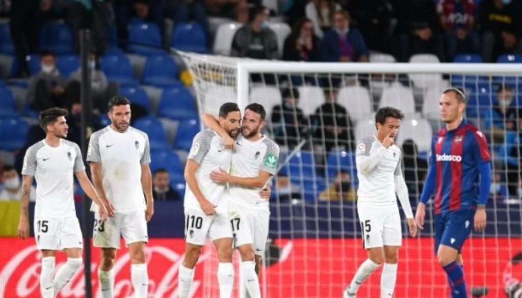 Гранада победи с 3:0 Леванте bet365